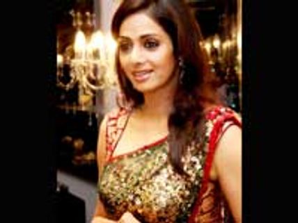 தனுஷை 'மருமகனாக ஏற்றுக் கொண்ட' ஸ்ரீதேவி!