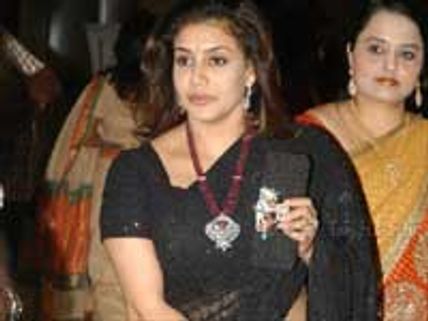 ரஜினி பங்கேற்ற உற்சாக 'ப்ளாஷ்பேக் விருந்து'!