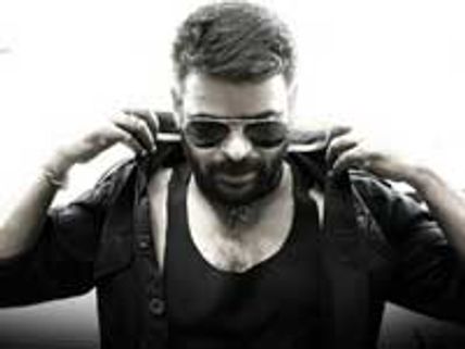 யோகி... அழகிரி தலைமையில் இன்று பிரமாண்ட ஆடியோ வெளியீட்டு விழா!