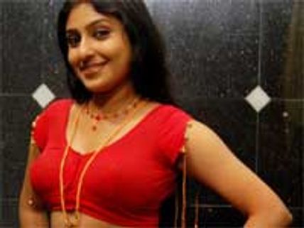 கமலுடன் நடிக்க மோனிகா ஆசை