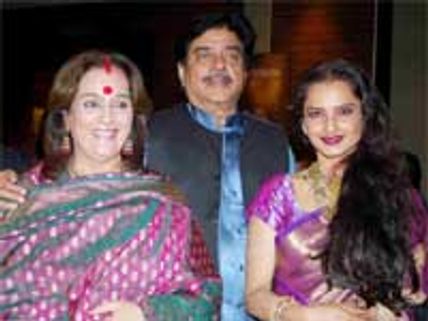 ரேகா- சத்ருகன் சமரசம்!