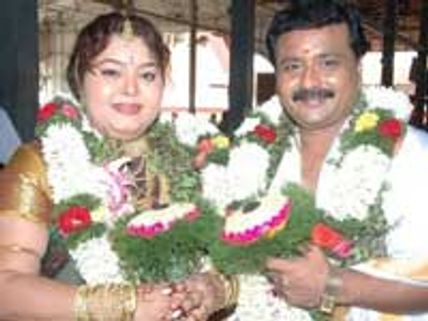 கணேஷ், ஆர்த்தி கல்யாணம் - குருவாயூரில் முடிந்தது - இன்று சென்னையில் வரவேற்பு