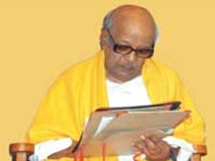 'ஜஸ்ட்' பத்தே நிமிடத்தில் கருணாநிதி எழுதிய டூயட் பாடல்!