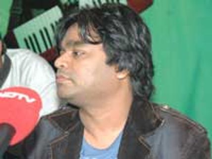 ஏ.ஆர்.ரஹ்மானைக் கவுரவித்த லண்டன் டிரினிட்டி கல்லூரி!