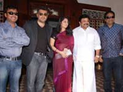 தமிழைக் கொல்லாதவர்களுக்கு மட்டுமே பாட வாய்ப்பு-பரத்வாஜ்