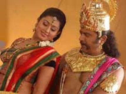 குதிரையிலிருந்து விழுந்தார்... சரத்குமாரின் இடுப்பெலும்பு முறிவு!