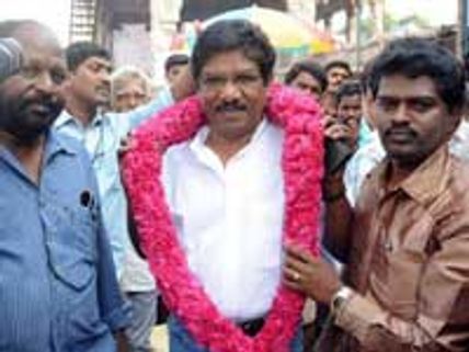 பாரதிராஜா இயக்கத்தில் தனுஷ்?