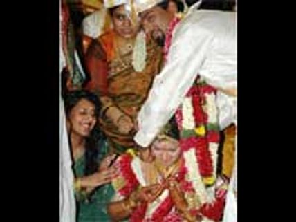 ரம்பா – இந்திரன் கல்யாணம் விமரிசையாக முடிந்த்து