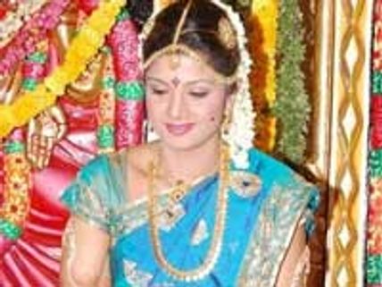 ரம்பா திருமண வரவேற்பு...முதல்வர் வாழ்த்து; ரஜினி - கமல் வரவில்லை!