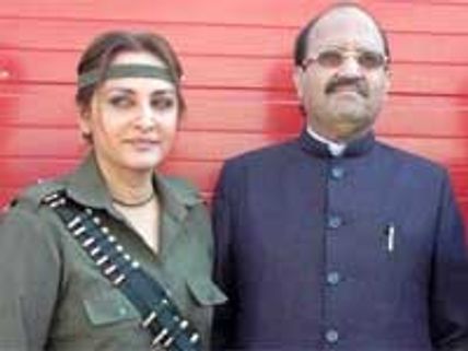 மலையாளப் படத்தில் பாடகராக நடிக்கும் அமர்சிங்