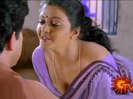 புதுப் படங்களின் உரிமை உள்ளவற்றுக்காக ரூ. 100 கோடியை களம் இறக்குகிறது சன் டிவி குழுமம்.