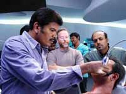 'எந்திரன்': ஷங்கர் 'ஓவர்' புளகாங்கிதம்!