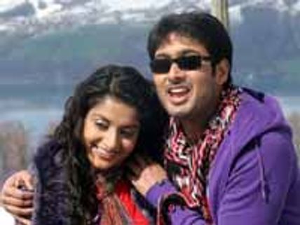 பெண் சிங்கத்தை வெற்றிப் படமாக்குமாறு அழகிரி 'உத்தரவு'!