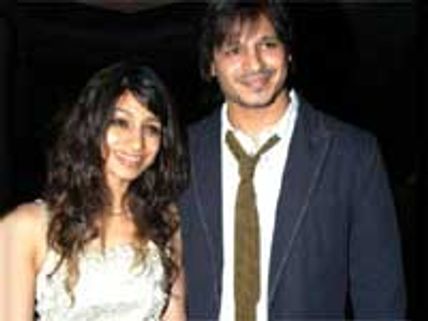 மேடைக்கொரு வேஷம் போடும் விவேக் ஓபராய்!