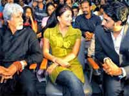 ராவண்: அமிதாப் கடும் விமர்சனம்... விக்ரம், சந்தோஷ் சிவன் பதில்! 