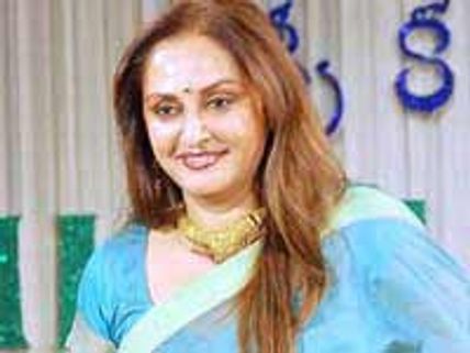 மலையாளப் படம் தயாரிக்கும் ஜெயப்பிரதா