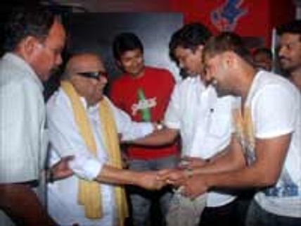 'மதராசப்பட்டணம்' பார்த்த கருணாநிதி!