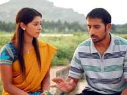 5 நகரங்களில் பட்டாபட்டி படக் குழுவின் கிரிக்கெட் போட்டி