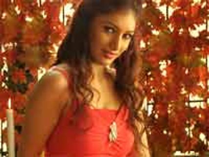 ப்ரீத்தி பண்டாரியின் ஊலலலா 