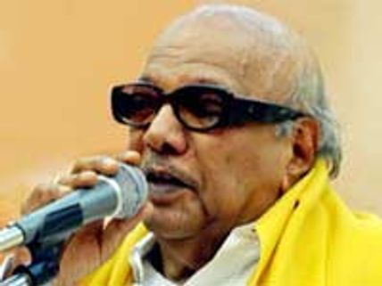 'ஏழு கடல் தாண்டியும் எந்திரன் முழங்குமடா!'