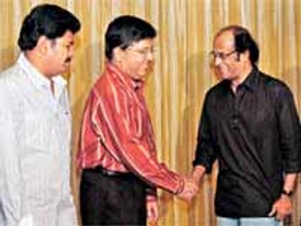 எந்திரனுக்கு ரஜினி இன்னும் சம்பளம் பெறவில்லை-கலாநிதி மாறன்