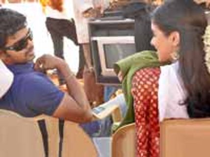 விஜய் - அசின் நடித்த காவலன் திட்டமிட்டபடி வருமா?