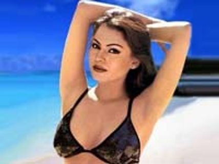 பிக் பாஸ் ரியாலிட்டி ஷோ வீட்டில் செக்ஸ் விளையாட்டில் ஈடுபட்ட பாக். நடிகை