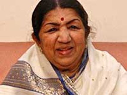 லதா மங்கேஷ்கருக்கு வாழ்நாள் சாதனையாளர் விருது!