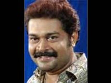 'இரண்டாவது திருமணம் செய்து கொண்ட வனிதா மகன் மீது உரிமை கோரக்கூடாது!'- ஆகாஷ் வழக்கு