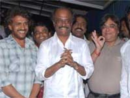 'சூப்பர்' கன்னட பட சிறப்புக் காட்சியில் ரஜினி!