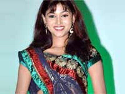 கமல் படம்... என்னத்தச் சொல்றது போங்க! - ஓவியா கடுப்பு