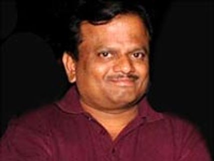 'ஆடே அறுக்கல... அதுக்குள்ள பங்கு வச்சிட்டாங்களே!' - கே வி ஆனந்த் கடுகடு! 