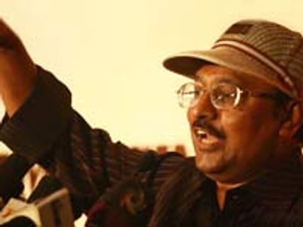 ஒரு படம் பண்ணிட்டு காலரை தூக்கிவிட்டுக்கறாங்க!-பாக்யராஜ்