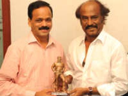 'தமிழ் சினிமா வரலாறு'... ரஜினி பாராட்டு!