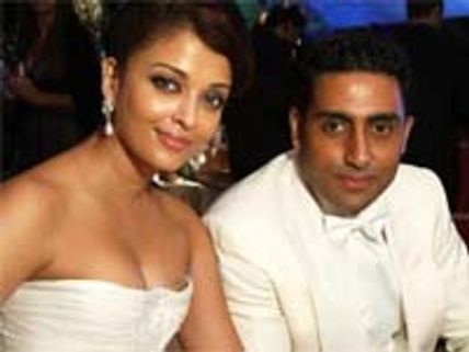 இன்று 4வது ஆண்டு திருமண நாள் கொண்டாடும் அபி-ஐஸ்: குவியும் வாழ்த்துக்கள்