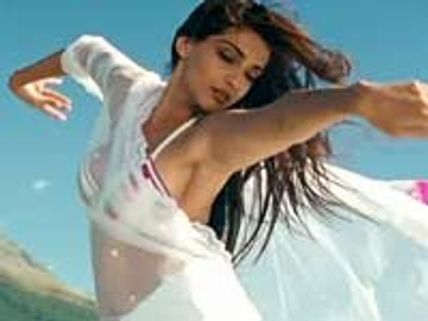 எனக்கு பாலிவுட்டில் எதிரியே கிடையாது: நடிகை சோனம் கபூர் விளக்கம்