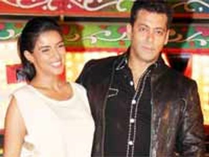 சூப்பர் ஹீரோ... உள்ளாடையை வெளியில் அணிய விருப்பமில்லை - சல்மான் கிண்டல் 