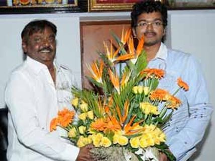 விஜயகாந்துக்கு விஜய் நேரில் வாழ்த்து!