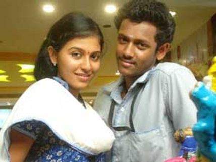 அங்காடித் தெரு அவ்வளவு மோசமான படமா?