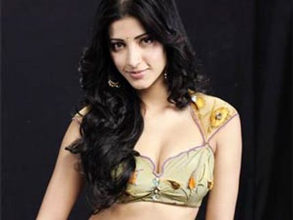 சித்தார்த்துடன் குடித்தனம்: 'அது என் தனிப்பட்ட வாழ்க்கை' - ஸ்ருதி ஹாஸன்