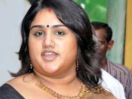 கமிஷனர் அலுவலகத்தில் உண்ணாவிரதமிருக்க வனிதா முயற்சி!