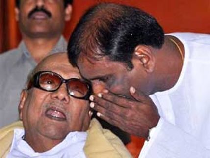 உங்களுக்காவது 6வது முறையாக கிடைத்ததே-வைரமுத்துவிடம் கருணாநிதி அடித்த ஜோக்!