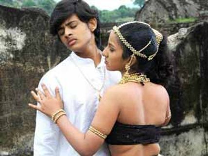 ஆரோவில்லில் நர்த்தகி படத்திற்குக் கெளரவம்