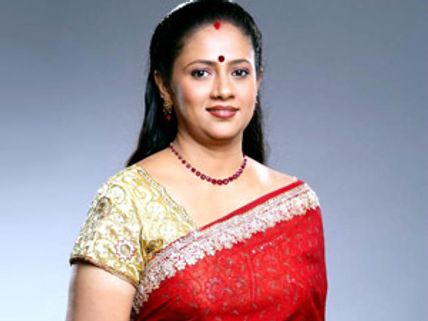 'கனிமொழி' ஆகும் லட்சுமி ராமகிருஷ்ணன்!