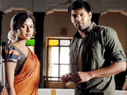 லிங்குசாமியின் அனைத்துப் படங்களையும் வாங்கியது யுடிவி!