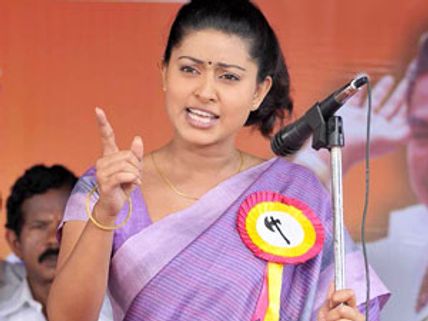 அரசியலா... ம்ம்... அப்புறம் பதில் சொல்லட்டா? - சினேகா