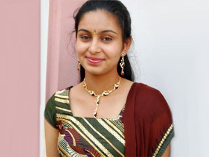 ஏழாம் அறிவில் சூர்யாவின் இன்னொரு ஜோடி அபிநயா!