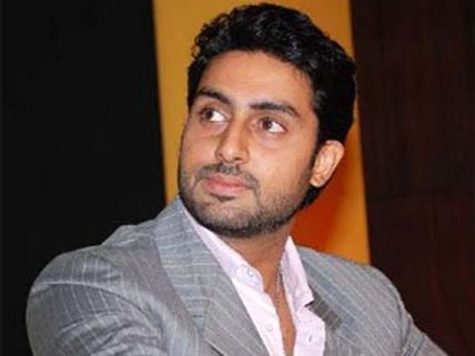 படப்பிடிப்பில் விபத்து: நடிகர் அபிஷேக்பச்சனுக்கு 6 தையல்!