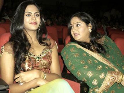 கார்த்திக் மகனுடன் என் மகள் இணைந்து நடிக்கவில்லை-ராதா