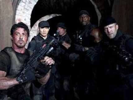 சில்வஸ்டர் ஸ்டலோன் படப்பிடிப்பில் விபத்து - ஸ்டன்ட் நடிகர் பலி!